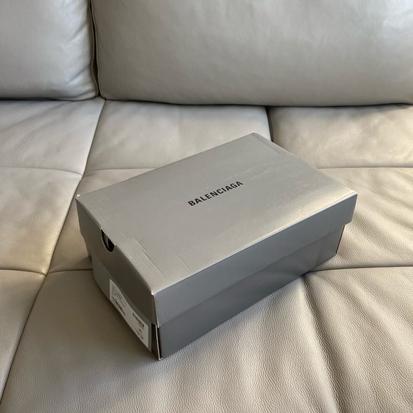 SOLD Authentic Balenciaga Speed Trainers, Size 38 - Picture 7 of 8